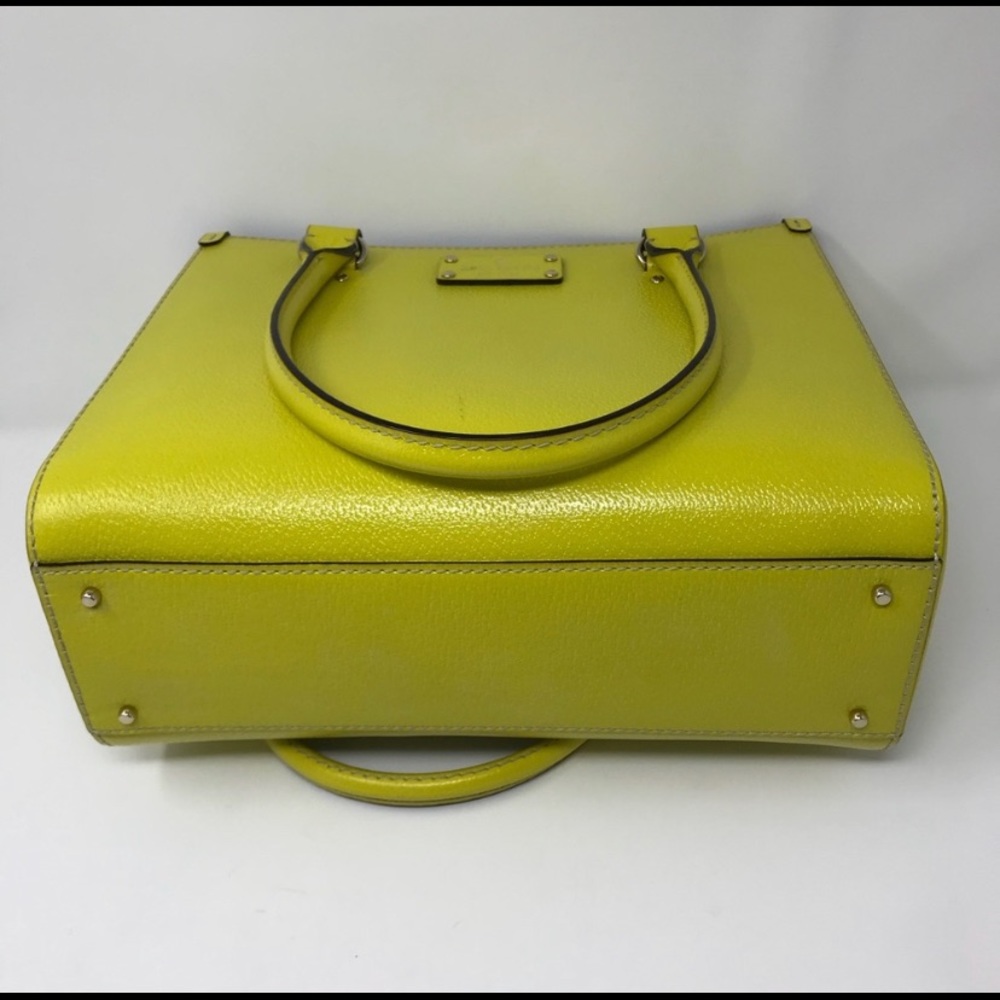 Kate spade Wellsly medium tote in yellow